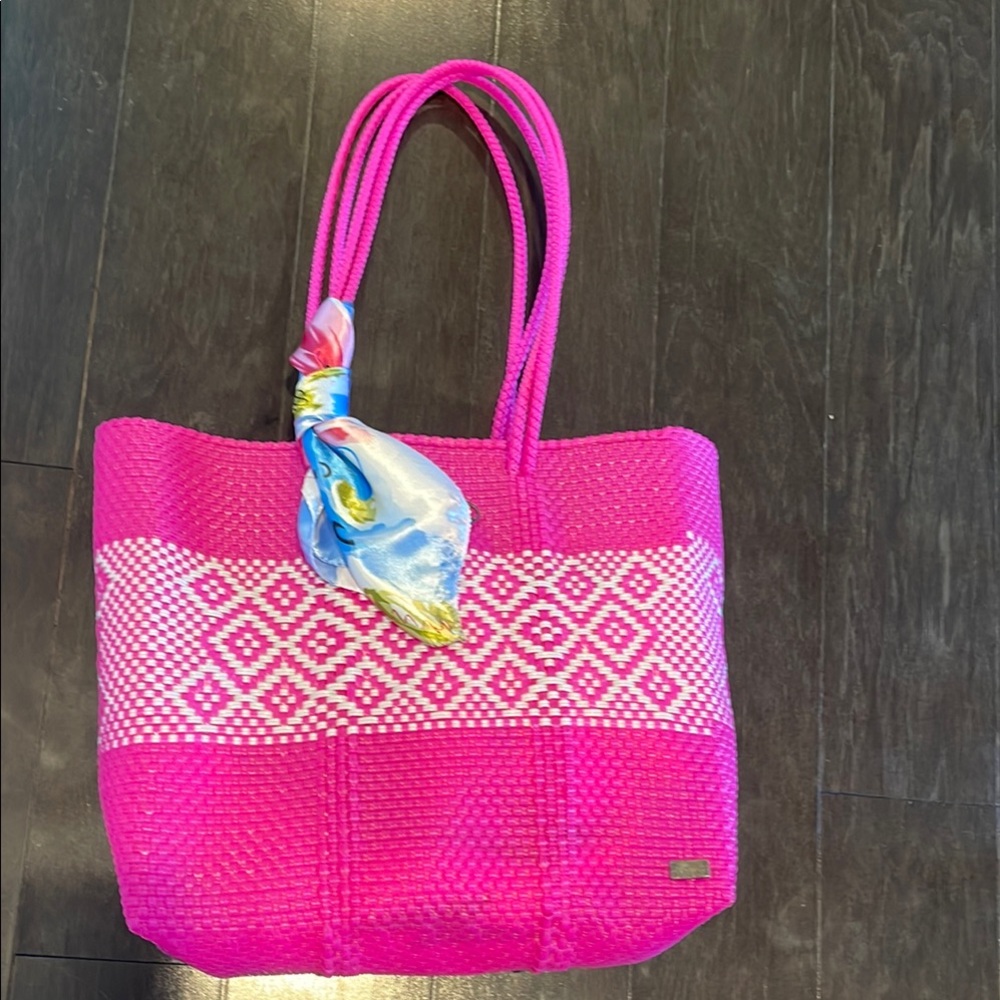 Vibrant Pink Geometric Pattern Tote - image 7